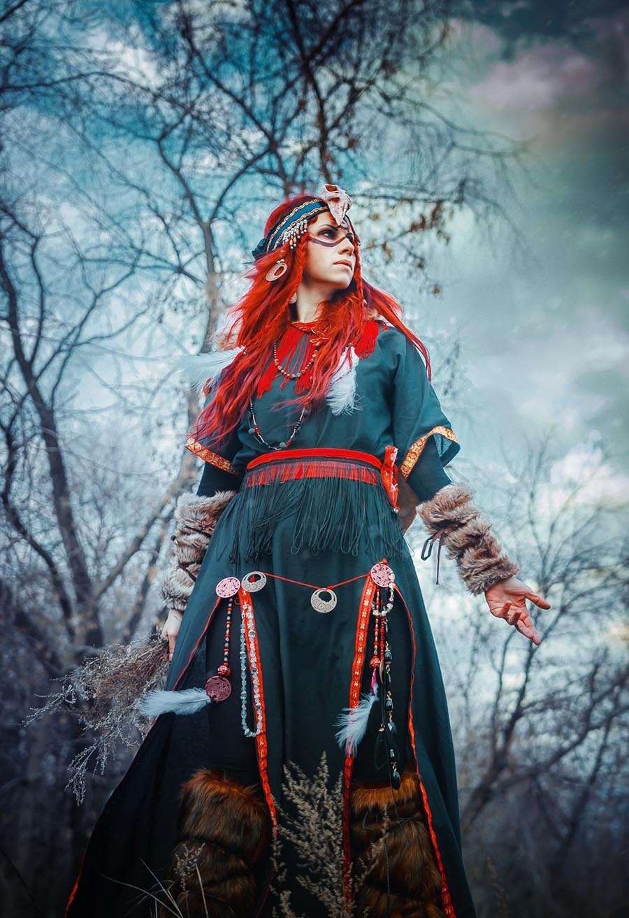 Take a pause and enjoy Girls in Slavic costumes — streaming from Soledad